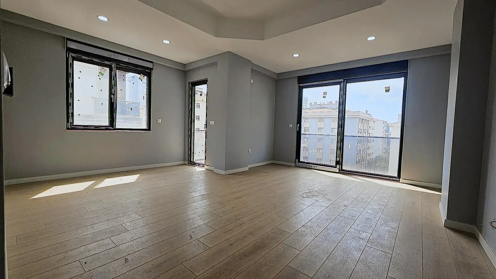 Sağlam'dan Bağdat Cad Yürüme 5 Dk Balkonlu 120 M² Satılık Daire