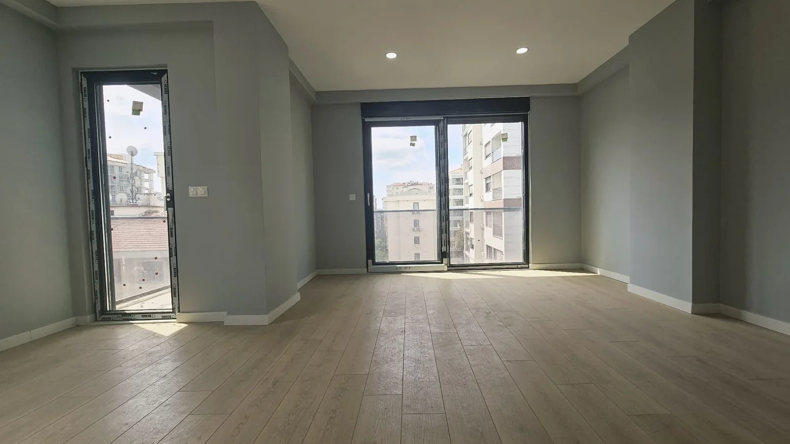 Sağlam'dan Bağdat Cad Yürüme 5 Dk Balkonlu 120 M² Satılık Daire