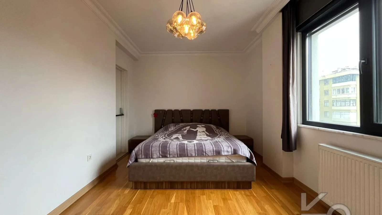 Laci̇vert Cadde Kozyataği 3+1 Balkonlu 95m² Net