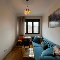 Laci̇vert Cadde Kozyataği 3+1 Balkonlu 95m² Net