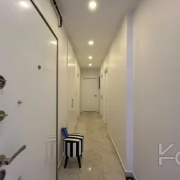 Laci̇vert Cadde Kozyataği 3+1 Balkonlu 95m² Net