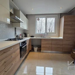 Lacivert Cadde Göztepe Marmaray Yakını Ebeveyn Banyolu 90m²net (3+1)