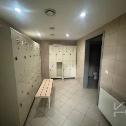 Laci̇vertcadde Satilik Geni̇ş 3+1 Dai̇re