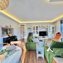 Academy Suadi̇ye Marmaray Ve Bağdat Cd. Yakin 140 M2 Balkonlu 3+1