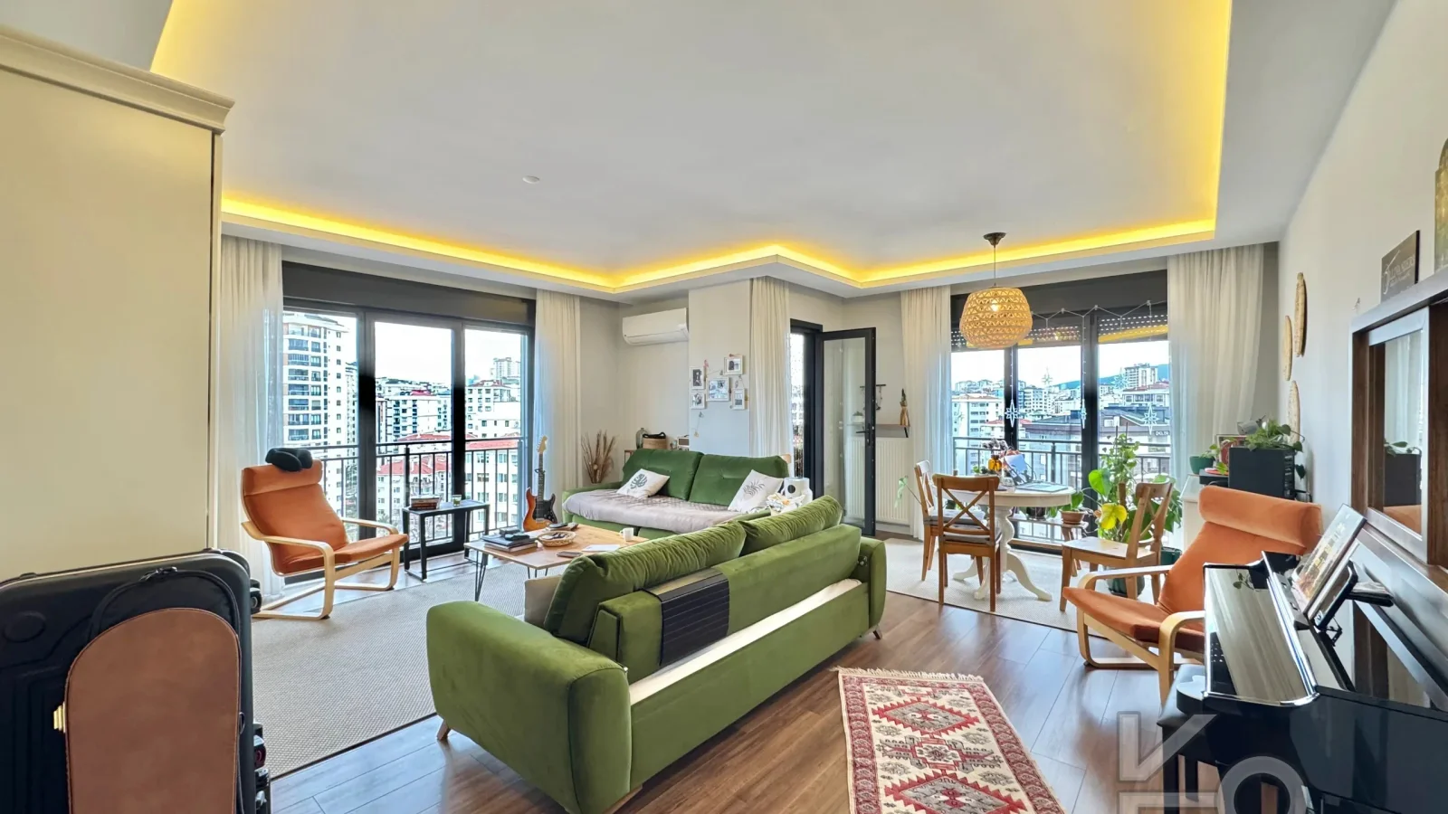 Academy Suadi̇ye Marmaray Ve Bağdat Cd. Yakin 140 M2 Balkonlu 3+1