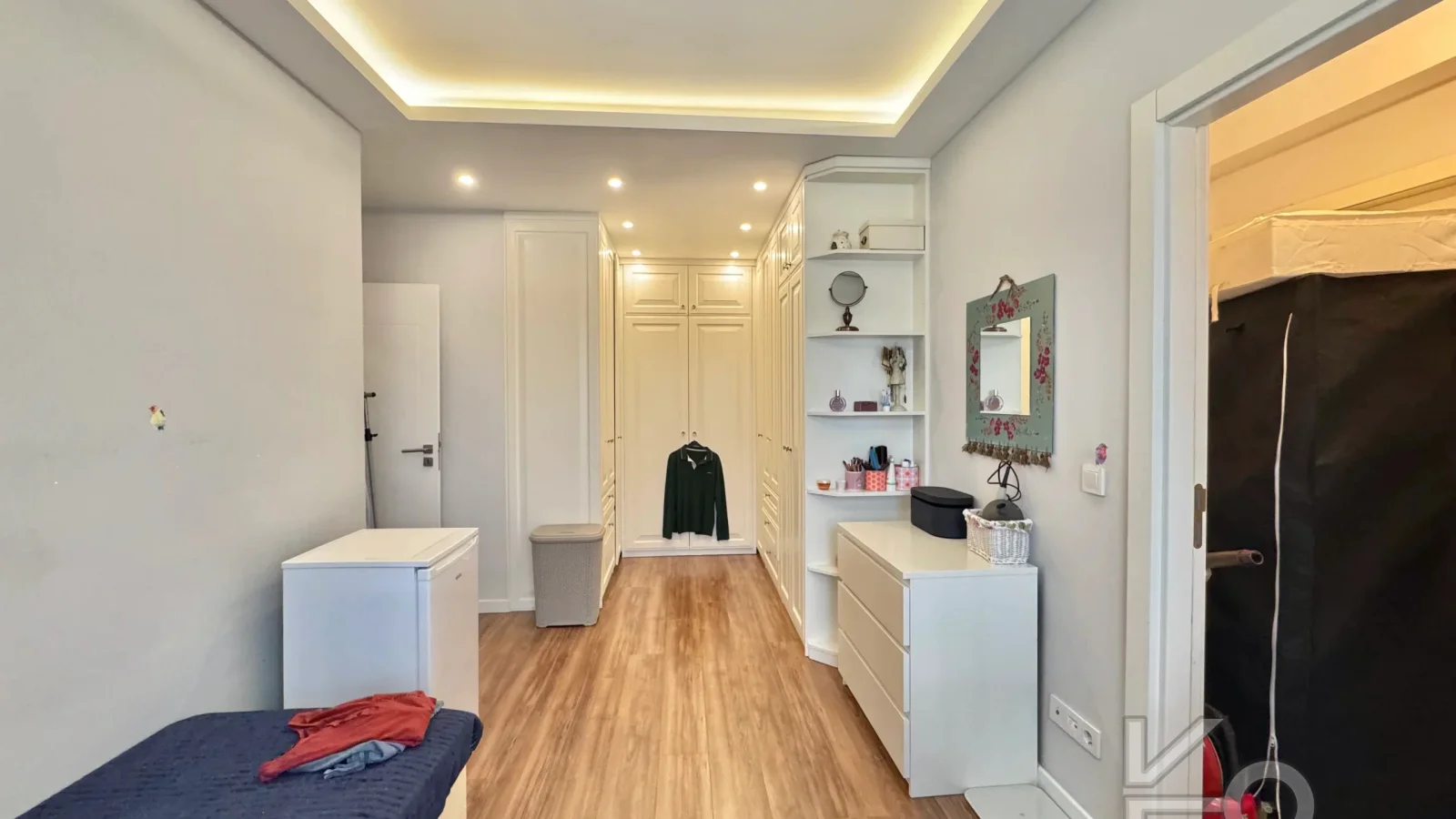 Academy Suadi̇ye Marmaray Ve Bağdat Cd. Yakin 140 M2 Balkonlu 3+1