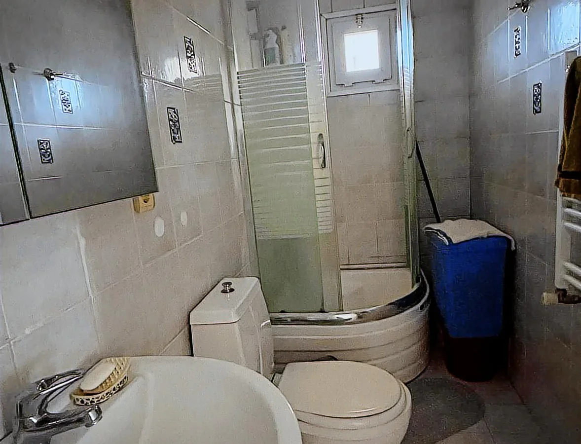 Sağlam'dan Kadıköy Kuyubaşı'nda Cadde Üzeri 2+1 Satılık Daire!!!