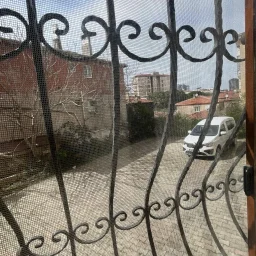 Sağlam'dan Kadıköy Kuyubaşı'nda Cadde Üzeri 2+1 Satılık Daire!!!