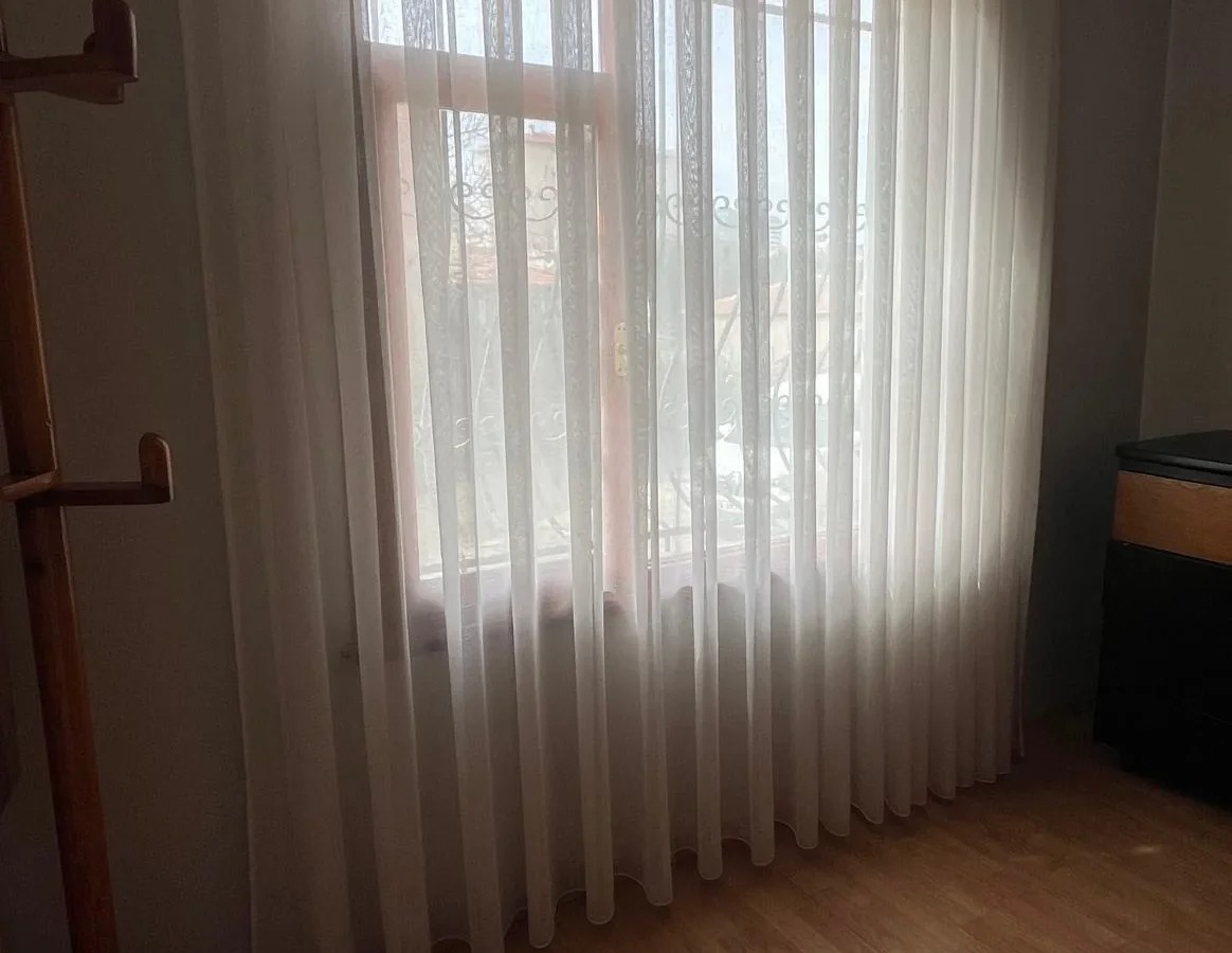 Sağlam'dan Kadıköy Kuyubaşı'nda Cadde Üzeri 2+1 Satılık Daire!!!