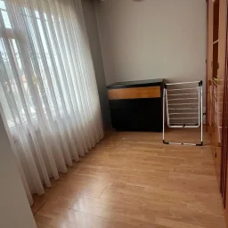 Sağlam'dan Kadıköy Kuyubaşı'nda Cadde Üzeri 2+1 Satılık Daire!!!