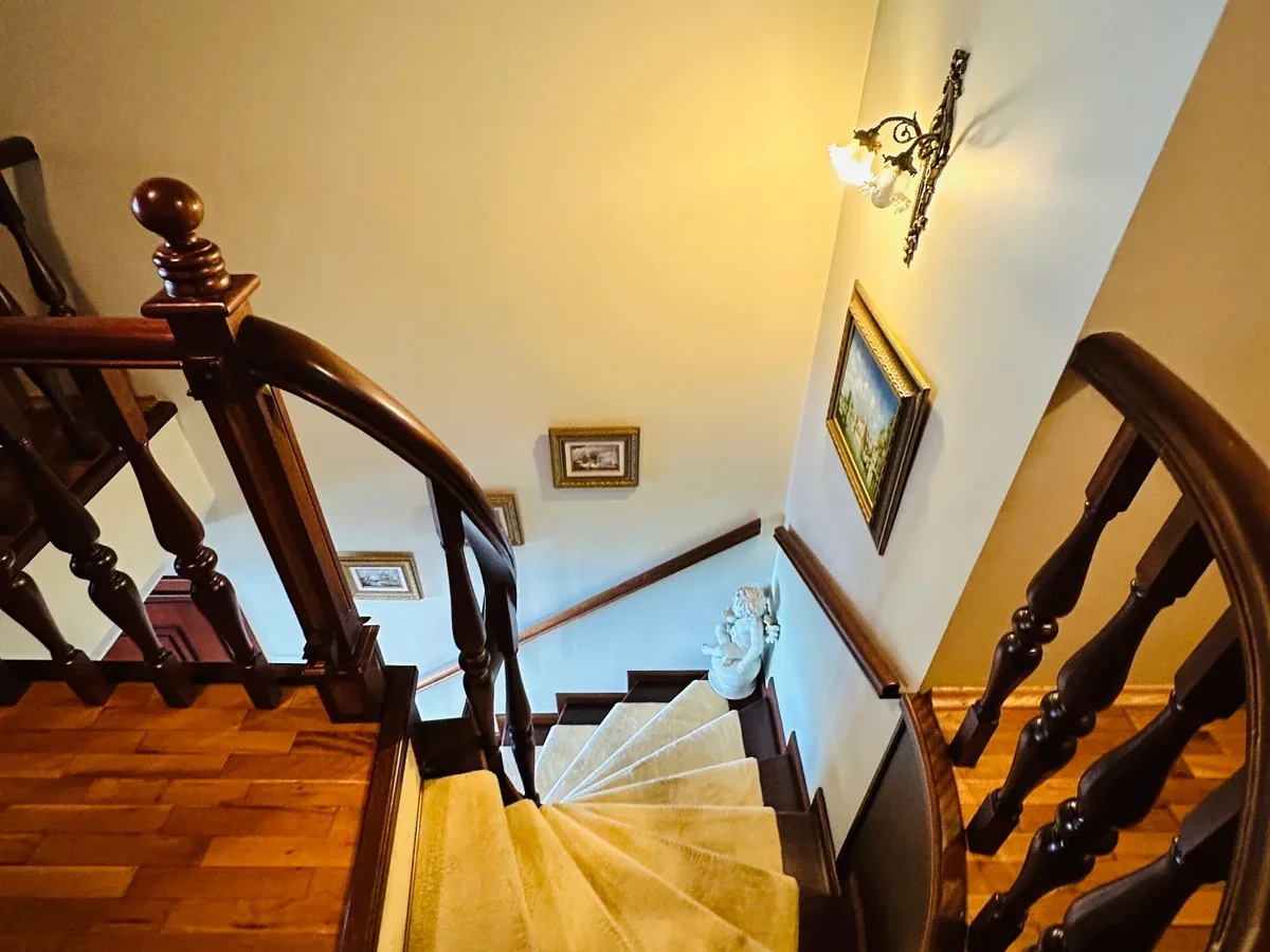 Suadiye Yalı Parselinde Deniz Manzaralı 300 M2 5+2 Dubleks