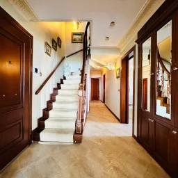Suadiye Yalı Parselinde Deniz Manzaralı 300 M2 5+2 Dubleks