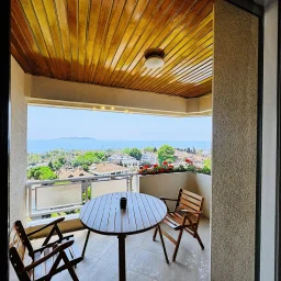 Suadiye Yalı Parselinde Deniz Manzaralı 300 M2 5+2 Dubleks