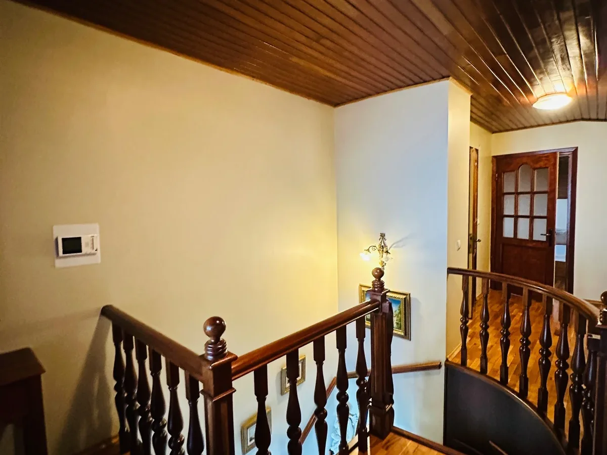 Suadiye Yalı Parselinde Deniz Manzaralı 300 M2 5+2 Dubleks