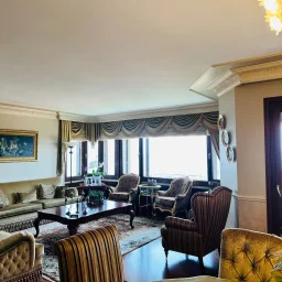 Suadiye Yalı Parselinde Deniz Manzaralı 300 M2 5+2 Dubleks