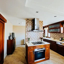 Suadiye Yalı Parselinde Deniz Manzaralı 300 M2 5+2 Dubleks