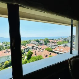 Suadiye Yalı Parselinde Deniz Manzaralı 300 M2 5+2 Dubleks