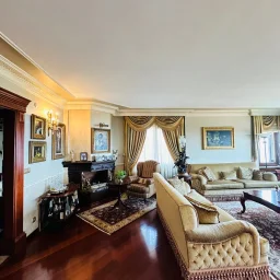 Suadiye Yalı Parselinde Deniz Manzaralı 300 M2 5+2 Dubleks