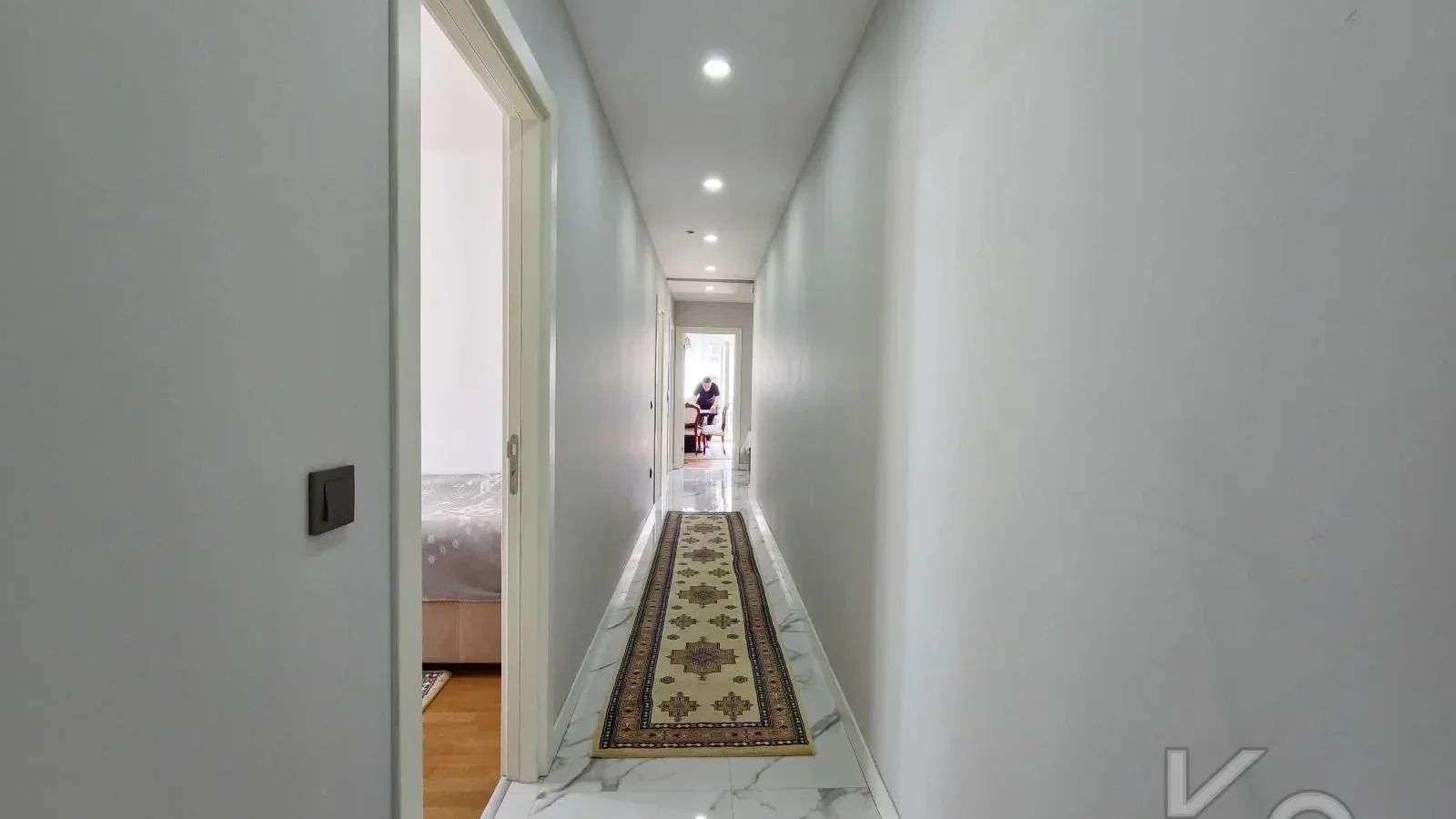 Laci̇vertcadde Suadi̇ye Ayşekadin Metro Yakini 3+1 Havuzlu 130m²