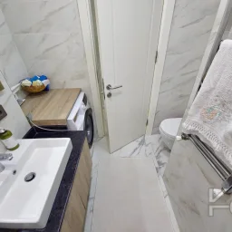 Laci̇vertcadde Suadi̇ye Ayşekadin Metro Yakini 3+1 Havuzlu 130m²