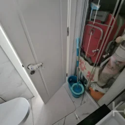 Laci̇vertcadde Suadi̇ye Ayşekadin Metro Yakini 3+1 Havuzlu 130m²