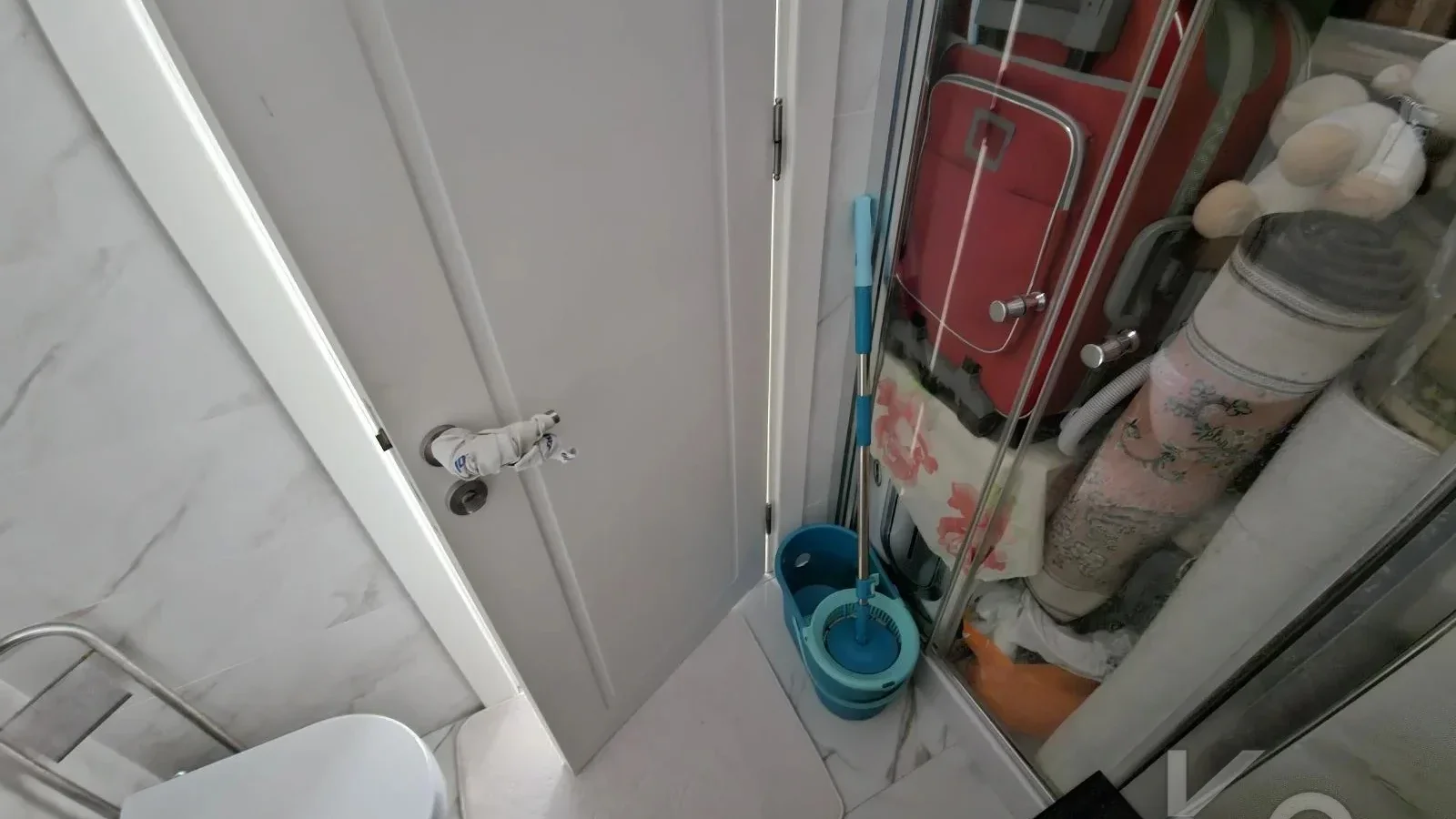 Laci̇vertcadde Suadi̇ye Ayşekadin Metro Yakini 3+1 Havuzlu 130m²