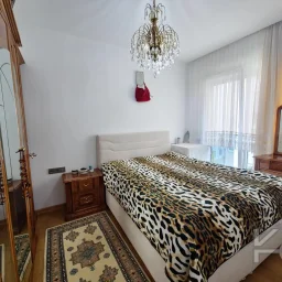 Laci̇vertcadde Suadi̇ye Ayşekadin Metro Yakini 3+1 Havuzlu 130m²