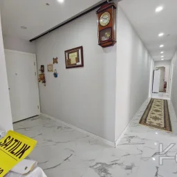 Laci̇vertcadde Suadi̇ye Ayşekadin Metro Yakini 3+1 Havuzlu 130m²