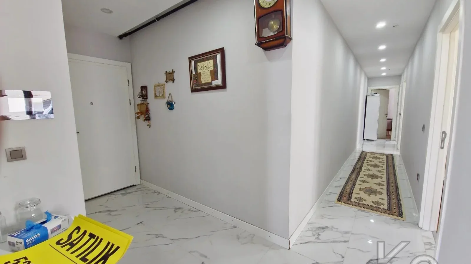 Laci̇vertcadde Suadi̇ye Ayşekadin Metro Yakini 3+1 Havuzlu 130m²