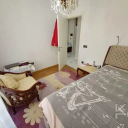 Laci̇vertcadde Suadi̇ye Ayşekadin Metro Yakini 3+1 Havuzlu 130m²