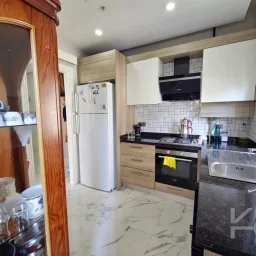 Laci̇vertcadde Suadi̇ye Ayşekadin Metro Yakini 3+1 Havuzlu 130m²