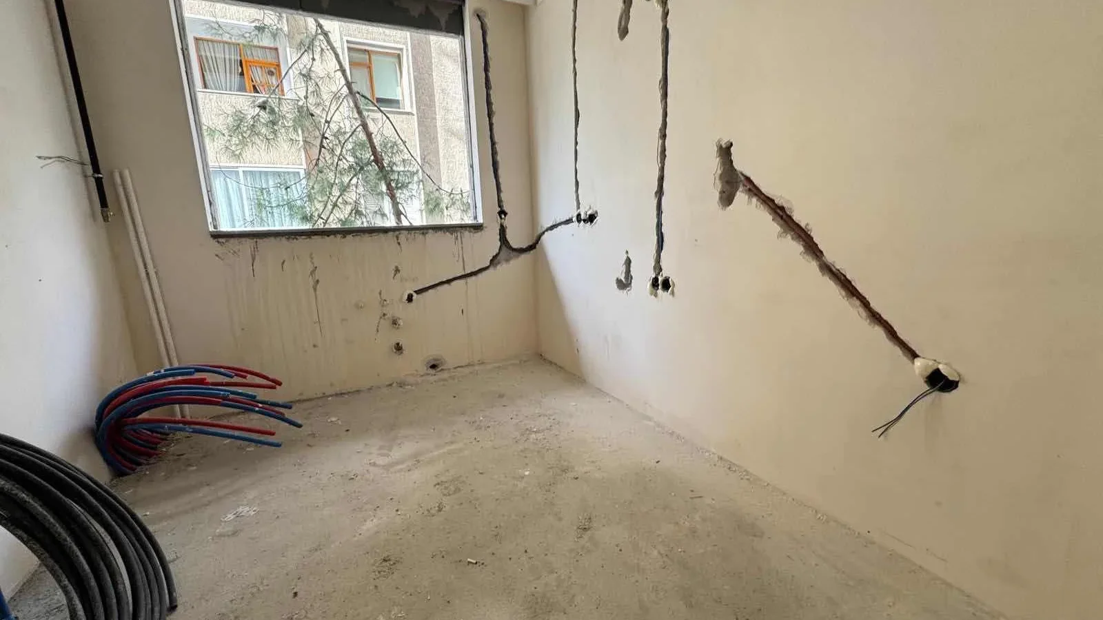 Erenköy Ethem Efendiye Yakın Konumda Sıfır 3+1 Daire