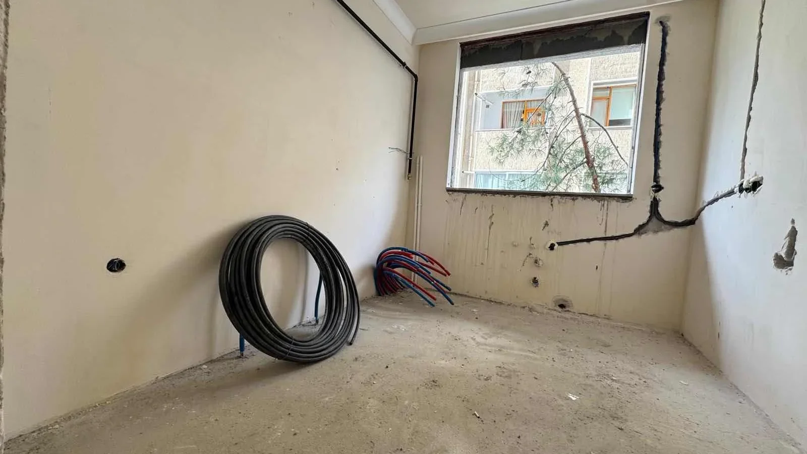 Erenköy Ethem Efendiye Yakın Konumda Sıfır 3+1 Daire