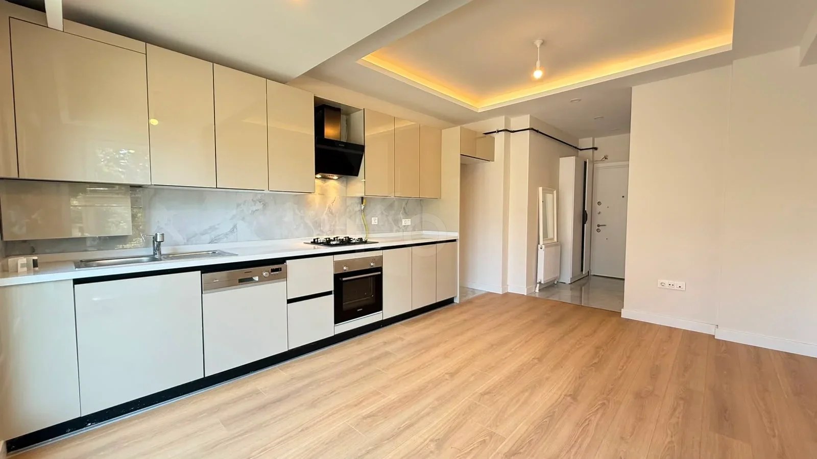 Academy Suadiye Cadde Ve Marmaraya Çok Yakın Sıfır 1+1 Satılık