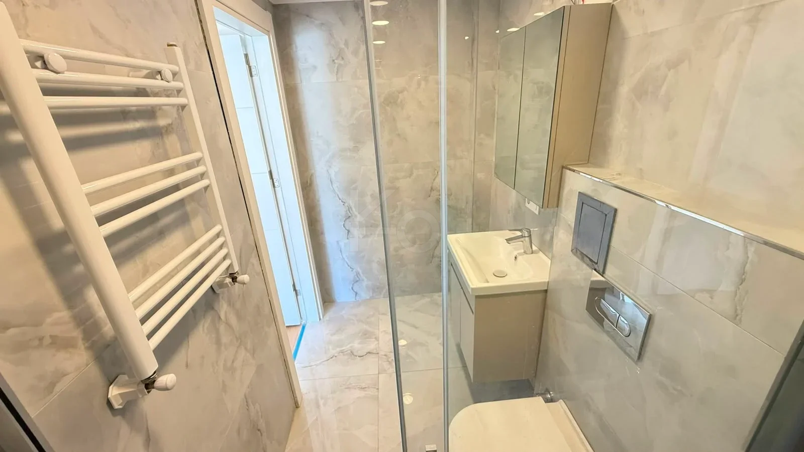 Academy Suadiye Cadde Ve Marmaraya Çok Yakın Sıfır 1+1 Satılık