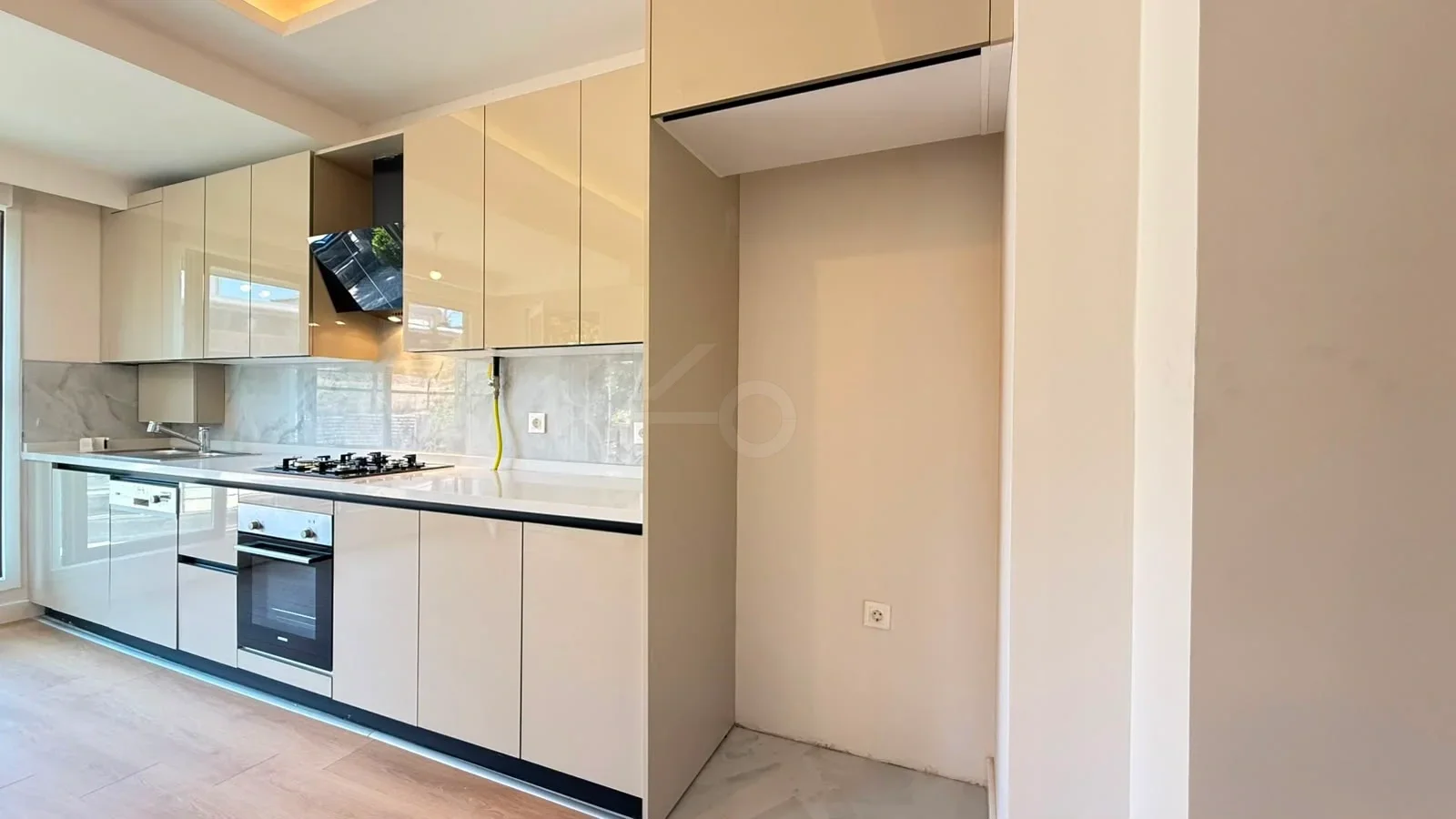 Academy Suadiye Cadde Ve Marmaraya Çok Yakın Sıfır 1+1 Satılık
