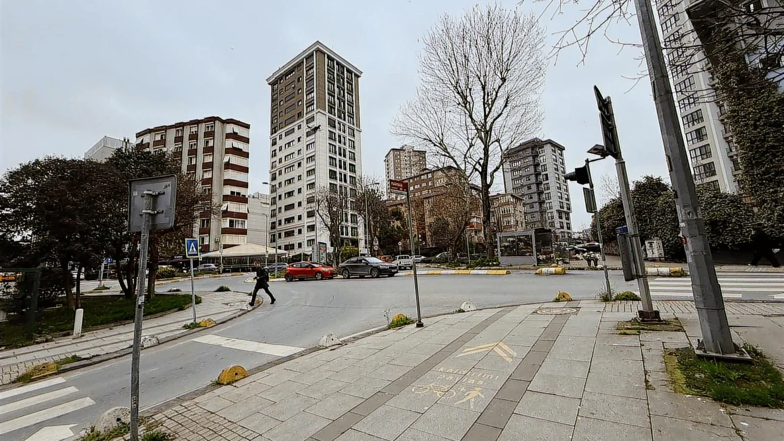 Kozzy Avm Yakınında Satılık 2+1 Daire