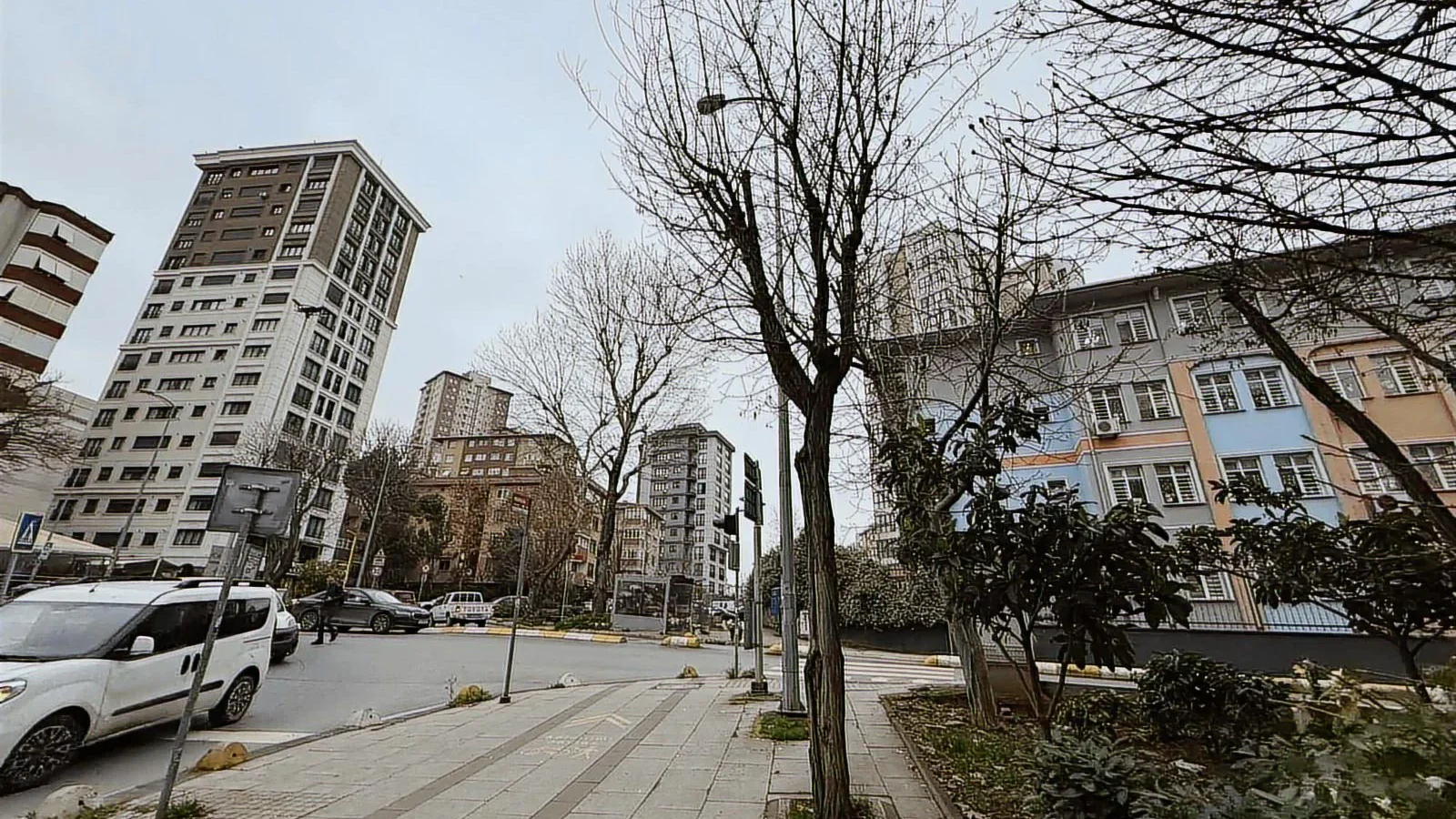 Kozzy Avm Yakınında Satılık 2+1 Daire