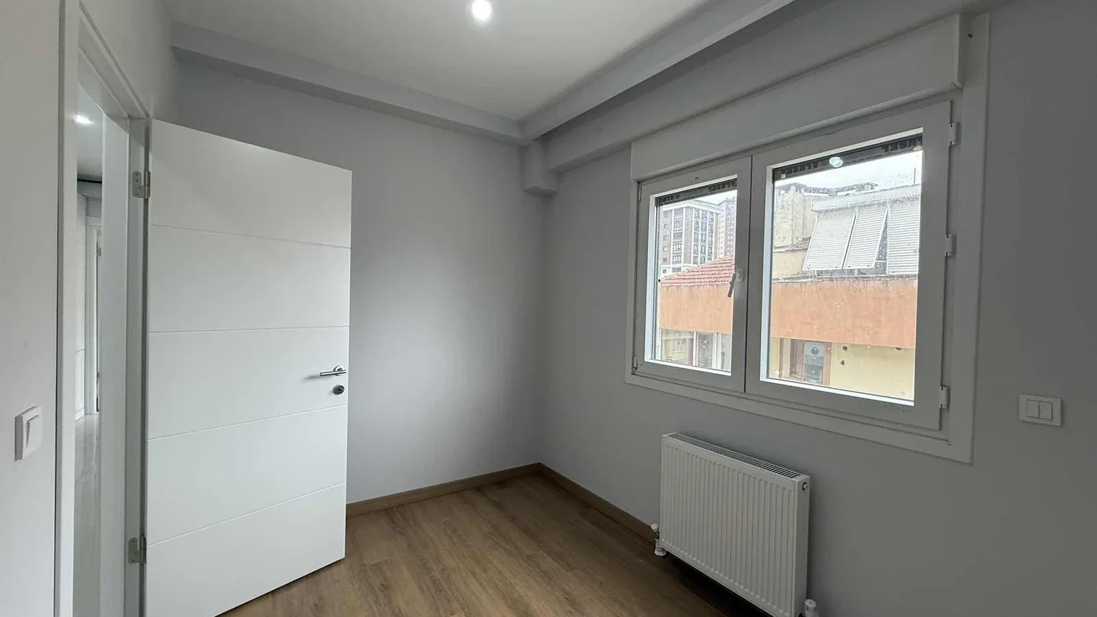 Kozzy Avm Yakınında Satılık 2+1 Daire