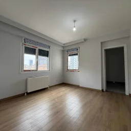 Kozzy Avm Yakınında Satılık 2+1 Daire
