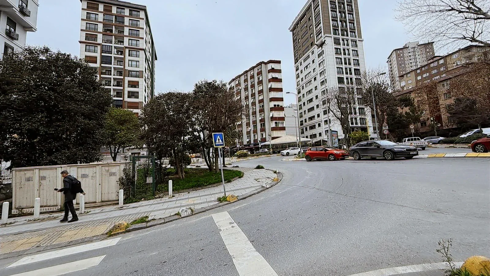 Kozzy Avm Yakınında Satılık 2+1 Daire