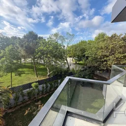 Lacivert Cadde Suadiye Yalı Parseli Deniz Ve Doğa İle İçiçe Sıfır 190m² Net 4+1