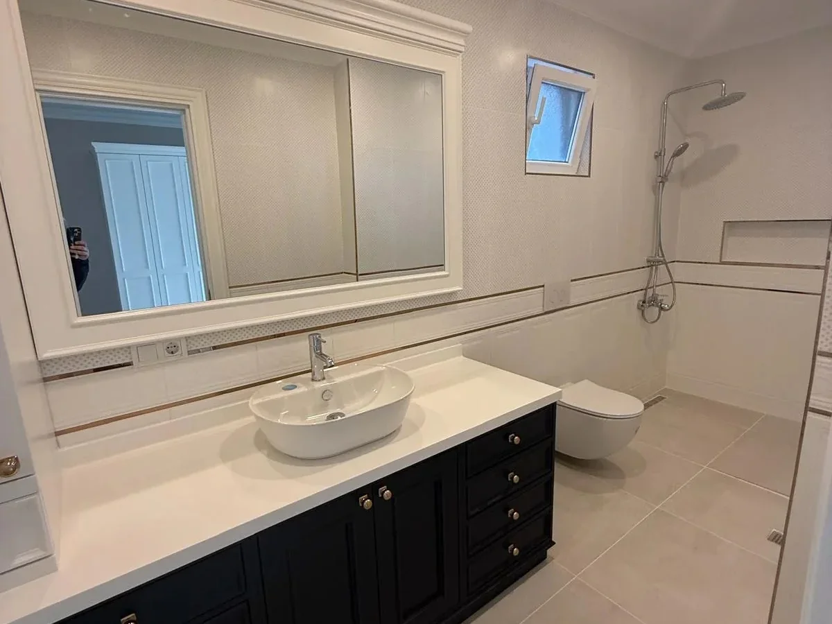 Lacivert Cadde Suadiye Yalı Parseli Deniz Ve Doğa İle İçiçe Sıfır 190m² Net 4+1