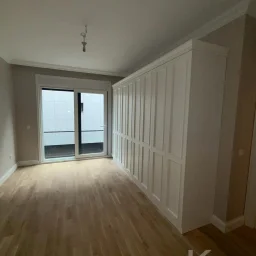 Lacivert Cadde Suadiye Yalı Parseli Deniz Ve Doğa İle İçiçe Sıfır 190m² Net 4+1