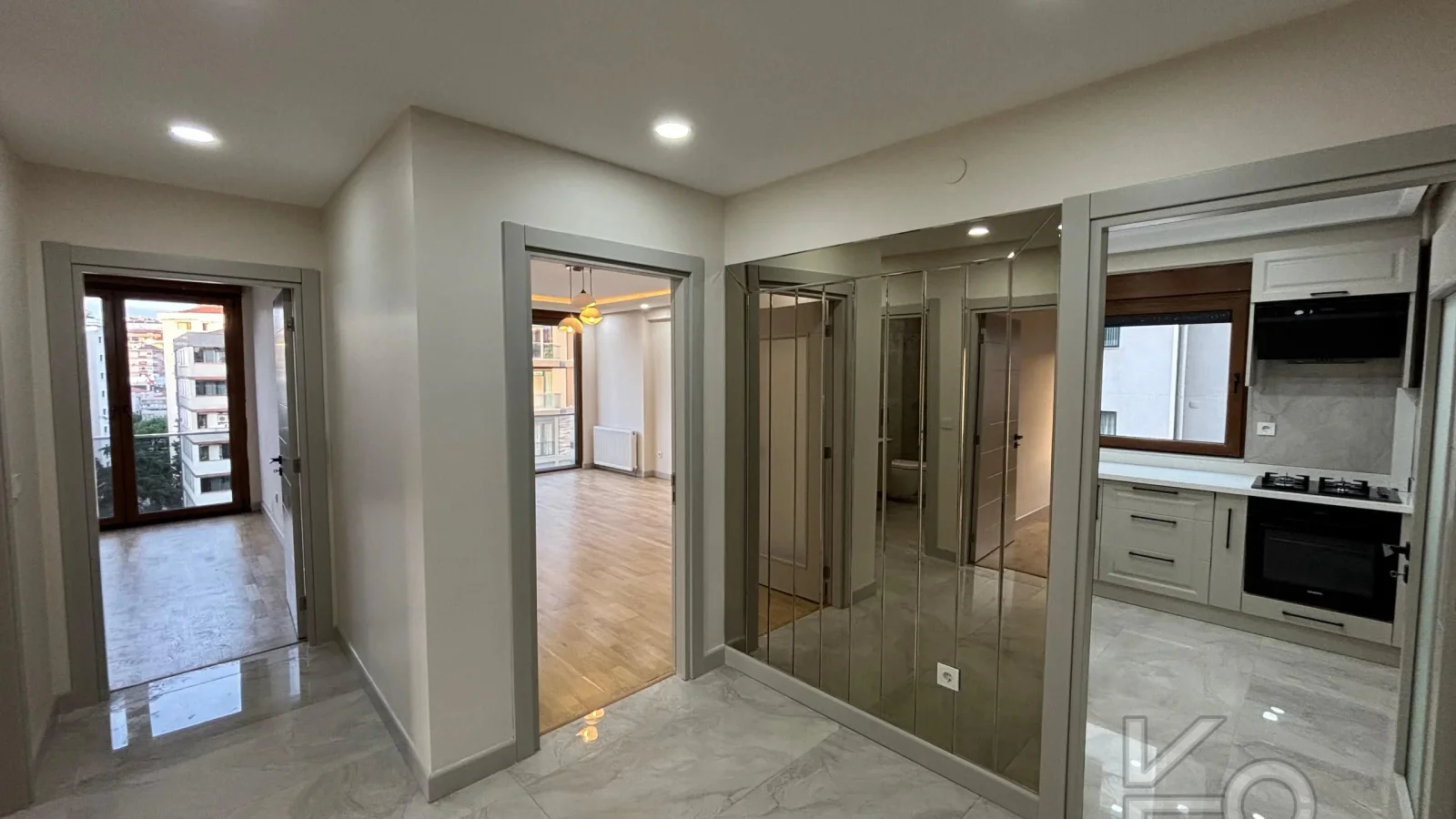 Laci̇vertcadde Caddebostan 2015 Yapimi İçi̇ Yeni̇lenmi̇ş 3+1