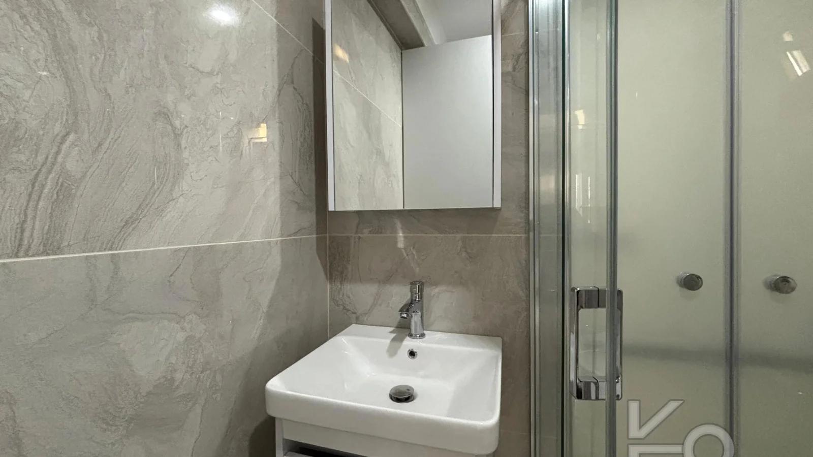Laci̇vertcadde Caddebostan 2015 Yapimi İçi̇ Yeni̇lenmi̇ş 3+1