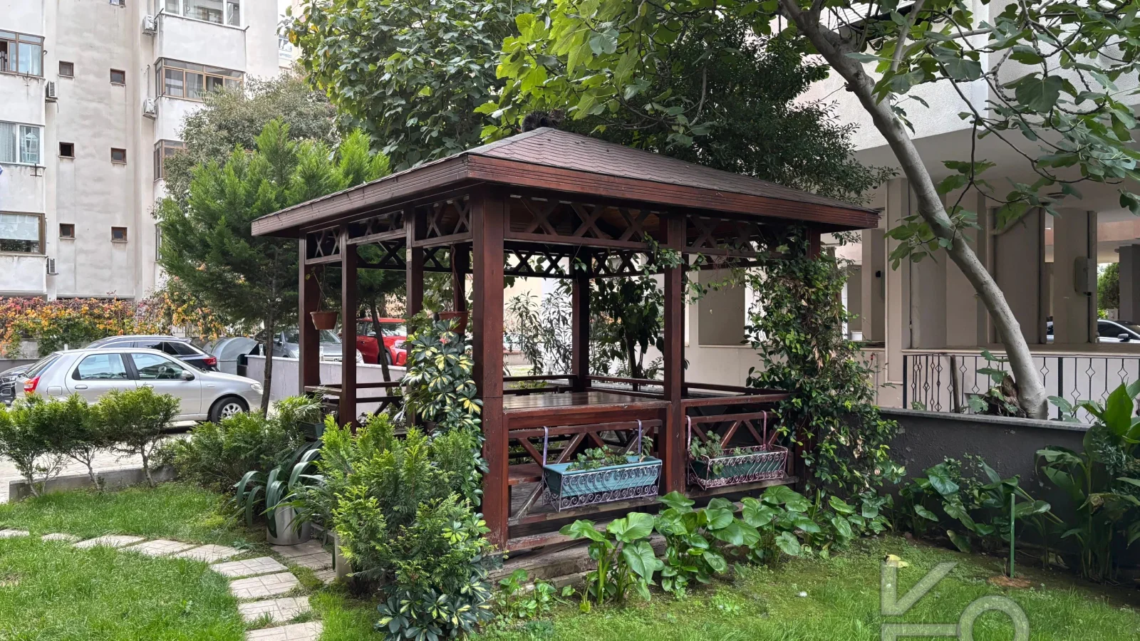 Laci̇vertcadde Caddebostan 2015 Yapimi İçi̇ Yeni̇lenmi̇ş 3+1