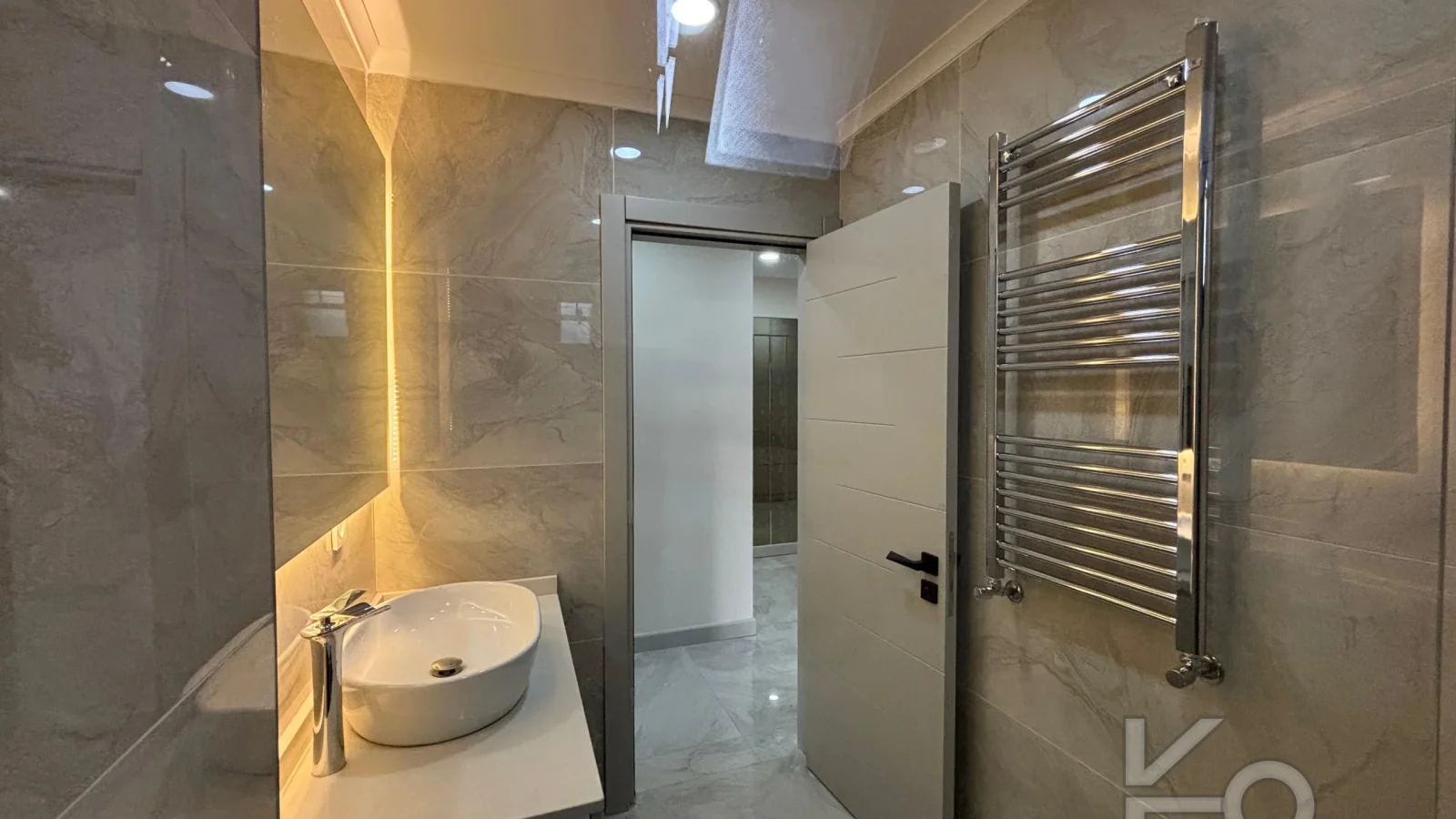 Laci̇vertcadde Caddebostan 2015 Yapimi İçi̇ Yeni̇lenmi̇ş 3+1