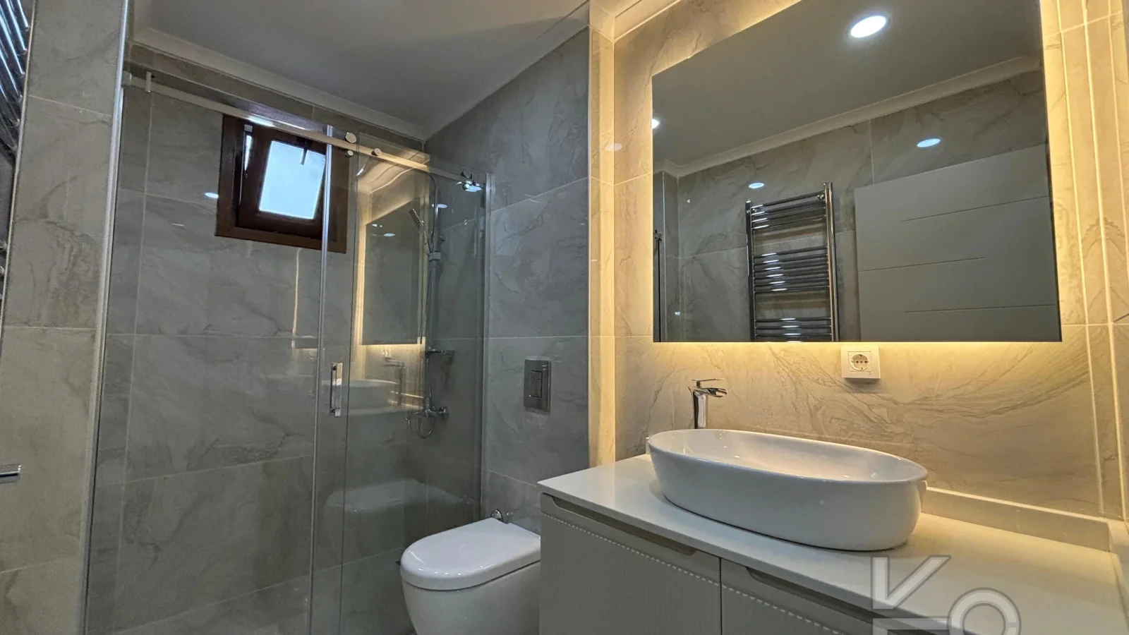 Laci̇vertcadde Caddebostan 2015 Yapimi İçi̇ Yeni̇lenmi̇ş 3+1