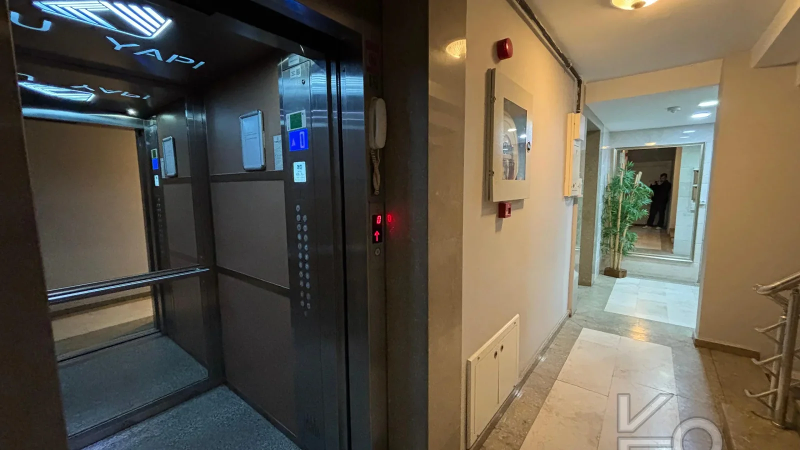 Laci̇vertcadde Caddebostan 2015 Yapimi İçi̇ Yeni̇lenmi̇ş 3+1